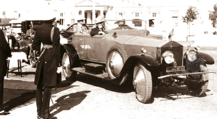 From India in Style (4): Royal Cars