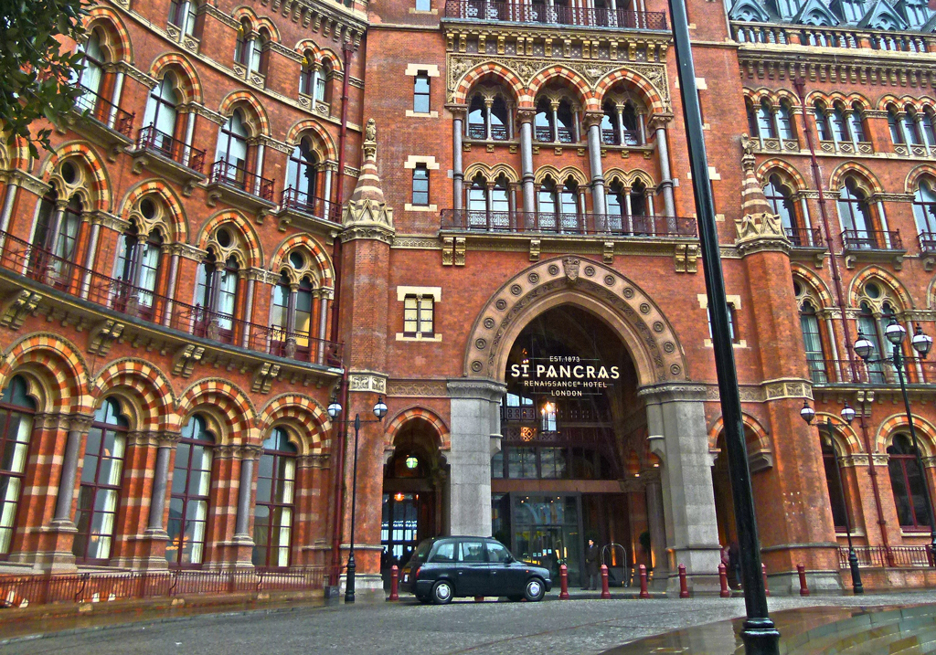 st pancrasmain entrance