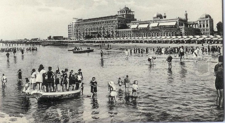 Present Excelsior Lido Venice