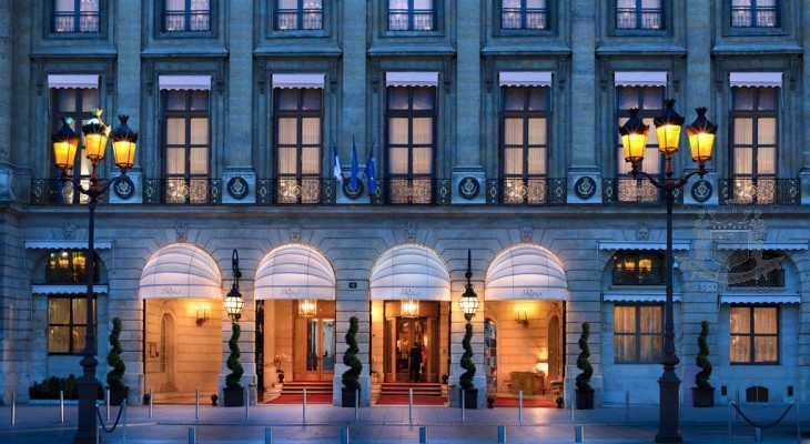 Present Ritz Paris